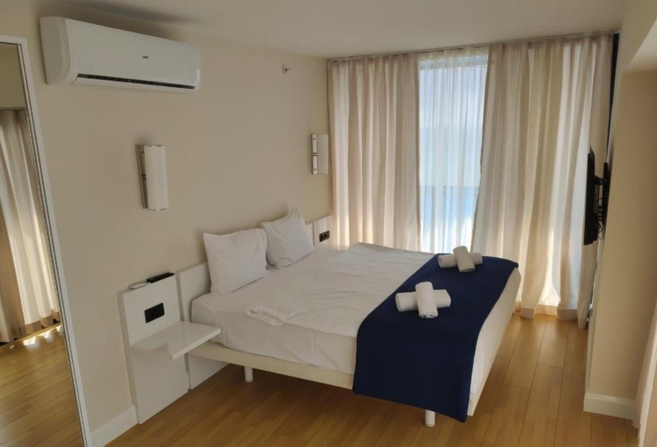 Orbi City Sea View Aparthotel Batum Dış mekan fotoğraf