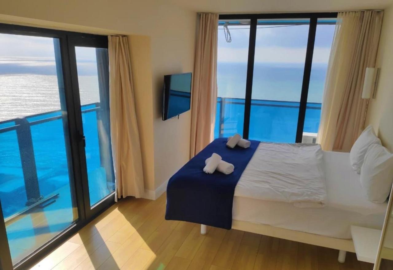 Orbi City Sea View Aparthotel Batum Dış mekan fotoğraf