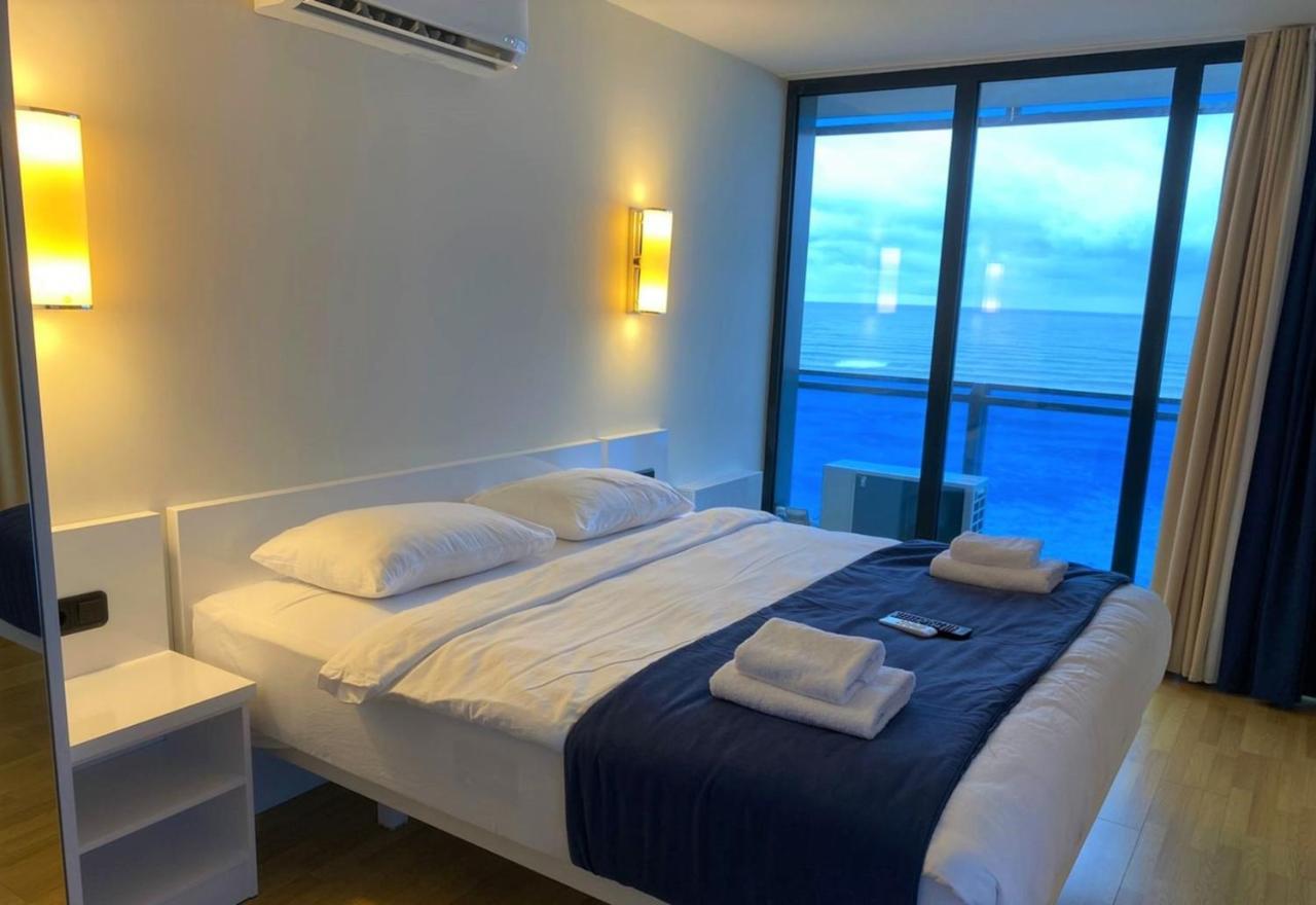 Orbi City Sea View Aparthotel Batum Dış mekan fotoğraf